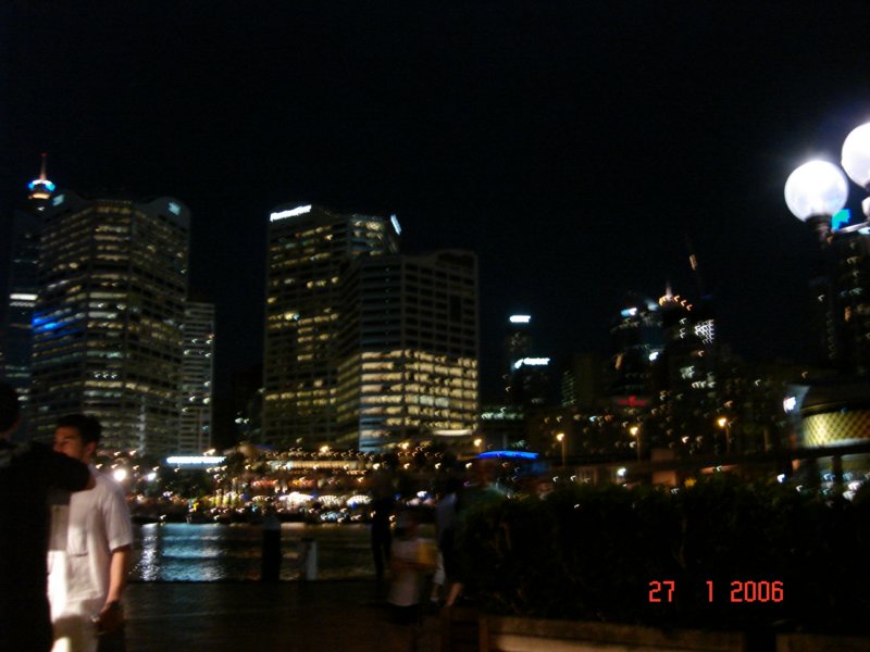 harboursydneybynight.jpg