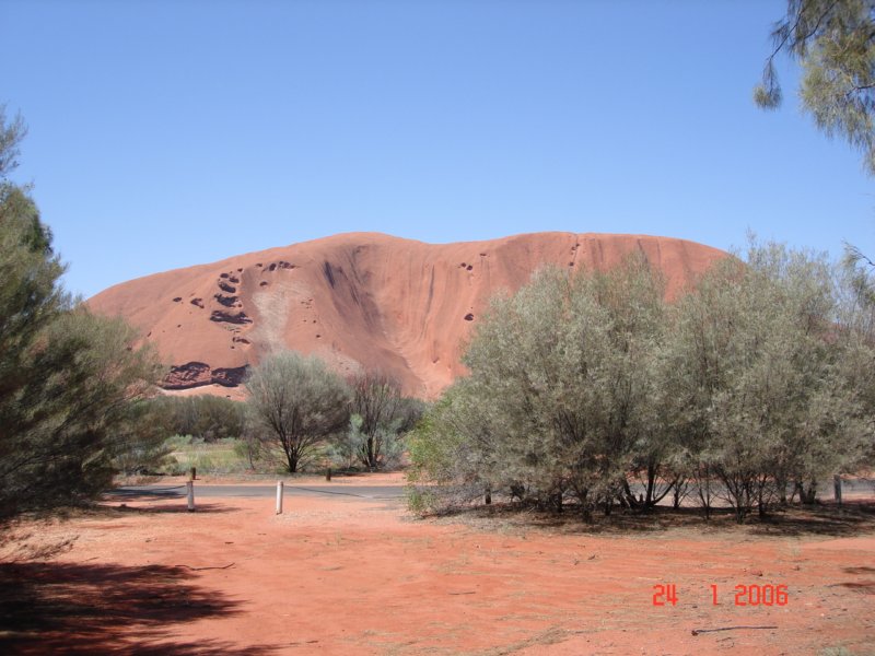 uluru.jpg