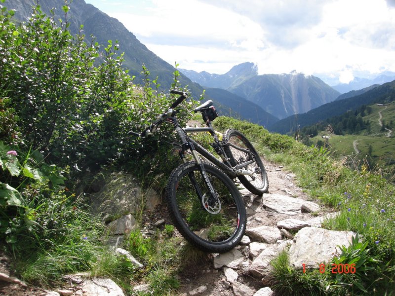 mountainbiketourgriespass200696.jpg