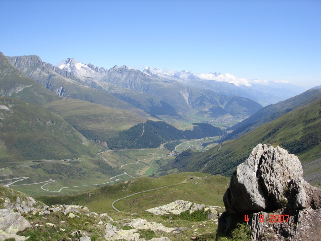 blickaufdieoberalppassstrasse.jpg