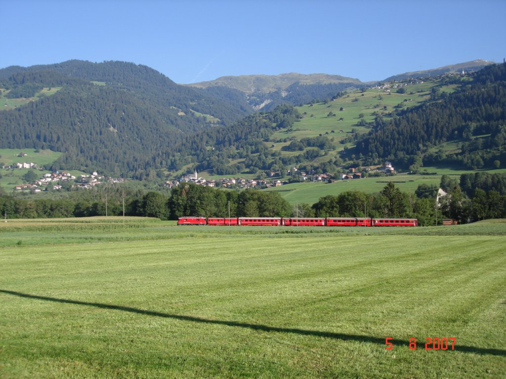 rhtischebahnbeicastrisch.jpg